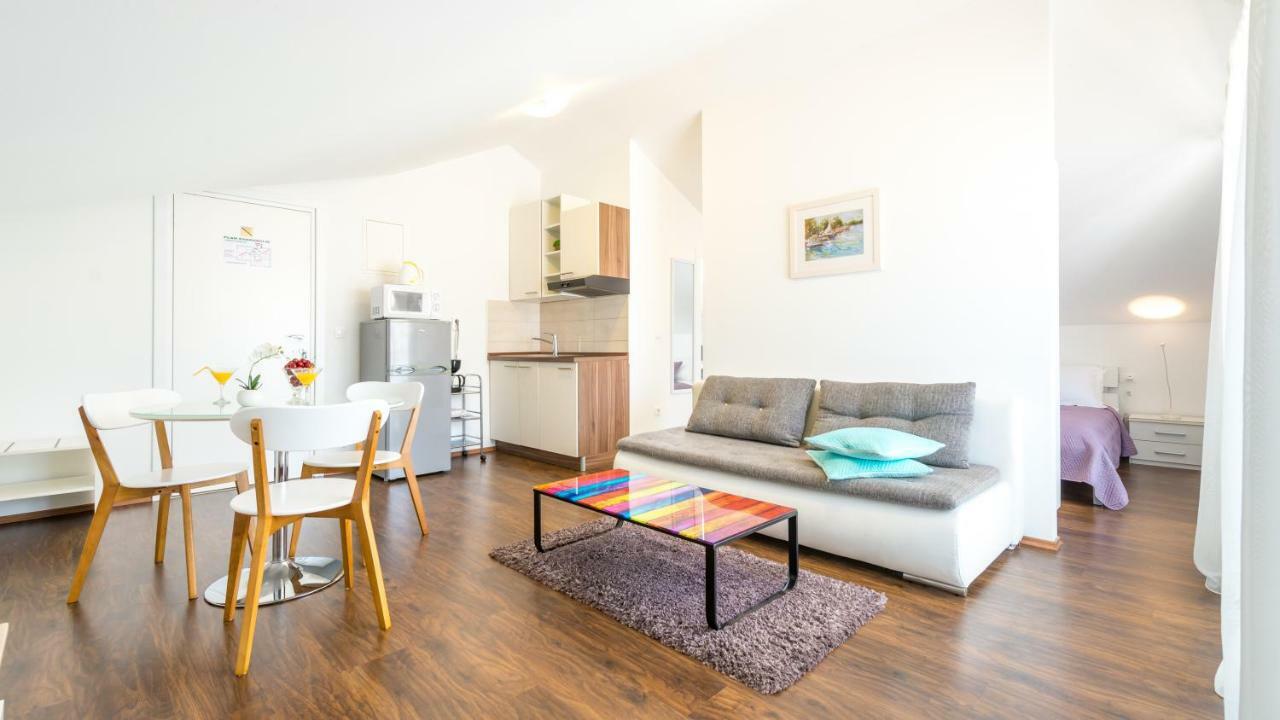 Apartman Sandra Solitudo Iii *
